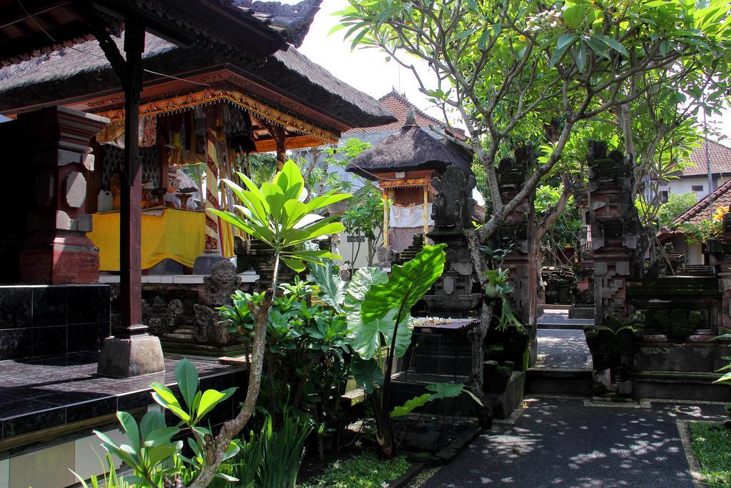 Nugraha Guesthouse 1 Ubud Kültér fotó